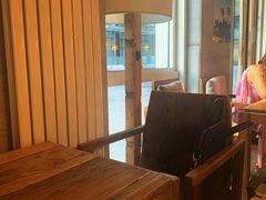 靠窗位-MANYU COFFEE(广渠门店)