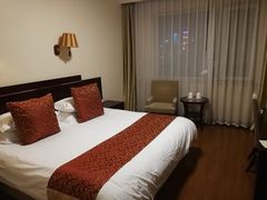 -爱舍海岸酒店(香港中路五四广场店)