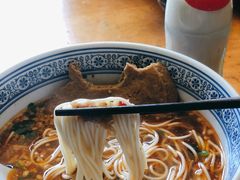 -沪西老弄堂面馆(定西路店)