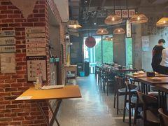 大堂-炉小二铜锅牛蛙•川湘菜(三里屯店)