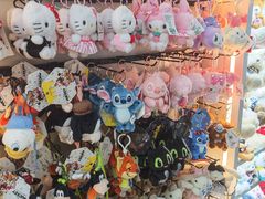 -义乌小商品批发市场(中国小商品城·篁园服装市场店)