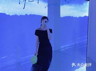 沉浸在蓝色世界赠陈漫明信片