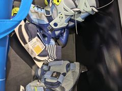 -迪卡侬(环球港店)