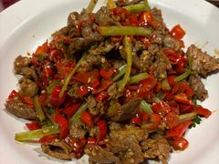 小炒黄牛肉-甲王二老长沙口味馆