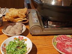 -猫爷的腔调·黔小馆(交大医学住宅区店)