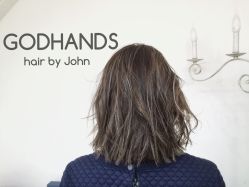 -God Hands发型设计复古会所