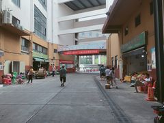 -三亚新鸿港水果一级批发市场