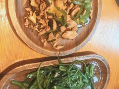 -隔壁老王·家常云南菜(花巷店)