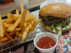 -The Habit Burger Grill 哈比特汉堡(复兴soho店)