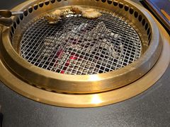 -铭牛烧肉·和牛海鲜自助(高新月牙湖店)