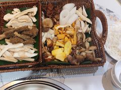 -原林野山菌火锅·炒菌(关上野生菌一条街店)
