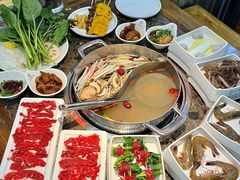 -来龍儿鲜切牛肉自助老火锅
