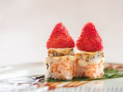 浪漫草莓寿司-八代目拉面(金爵万象店)