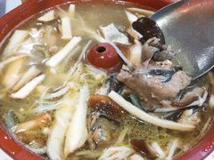 菌香汽锅鸡-苍洱春饭店