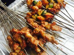 -清真磊磊烧烤老店(饮虎池街34号店)