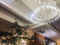 -樾餐厅泰式海鲜火锅(民歌湖店)