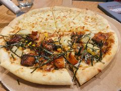 榴莲鳗鱼双拼-乐凯撒披萨(东方新世界店)