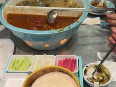 -姚姚酸菜鱼·金戈戈香港豉油鸡(喜荟城联名店)
