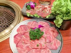 -喜牛烧肉酒场·黑金店(威高广场店)