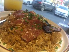 腊味蒸饭-蚝魁竹笼蒸生蚝 余杭店