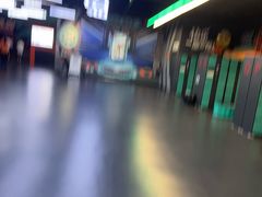 -极限PLAY运动娱乐新世界·团建派对潮玩休闲馆·室内蹦极高空游乐园