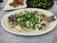 香葱淋鲈鱼-粤·向群饭店(龙津东路总店)