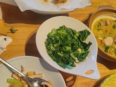 -头上红煨盐鸡·非遗院子餐厅