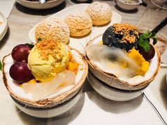 金椰冰激凌（单球）-金椰壳· 大厨新加坡菜(壹方城店)