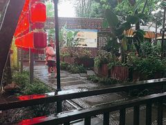 -二荆条·蜀鲜汇城市森林火锅