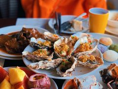 -荣誉国际酒店-云顶旋转餐厅