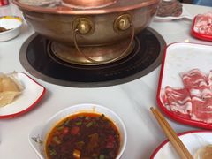 -毛辣果·贵州红酸汤牛肉火锅(西单店)