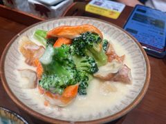 -8PINTS八品脱·日料·烧鸟·精酿小酒馆(莘庄店)
