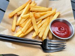 -J Create城市露营咖啡·简餐·宠物(上海动物园店)