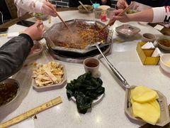 -九尺赵老四鲜鹅肠火锅