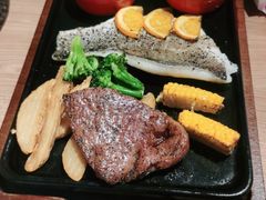 烤鲈鱼牛排拼盘-必胜客(溧阳万达店)