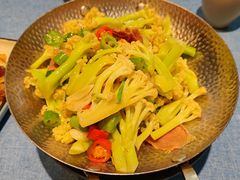 -香巴拉云南餐厅(华莱坞店)