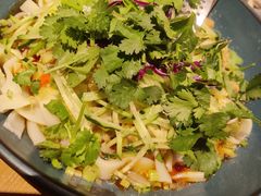 石河子凉皮-耶里夏丽·新疆菜·28年喀什老馆(田林东路店)