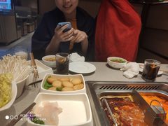 -海底捞火锅(金山百联店)