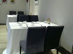 -黔蘑菇四季餐厅(观山湖店)