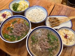 -云阿蛮云南生烫牛肉米线(奉贤路店)