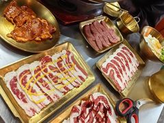 -胡悦里韩式烤肉(芝罘万达广场店)