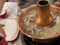 -毛辣果·贵州红酸汤牛肉火锅(西单店)