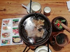 -老滇山寨•云南特色菜•地方菜•民族风情歌舞表演(金碧店)