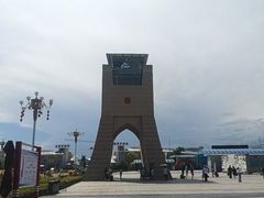 -霍尔果斯国门景区