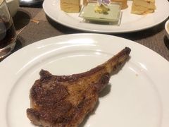 -大中华希尔顿酒店-念自助餐·嗨啤·小龙虾