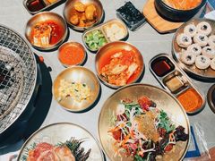 -草家酱蟹炭火烤肉店(珲春南路一店)