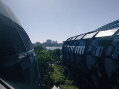 -上海滴水湖皇冠假日酒店