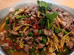 -兔行天下-鸿鹤鲜锅兔(中海国际店)