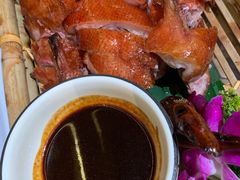 -老滇山寨•云南特色菜•地方菜•民族风情歌舞表演(金碧店)