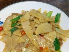 -民间瓦缸煨汤館(嵩山路店)